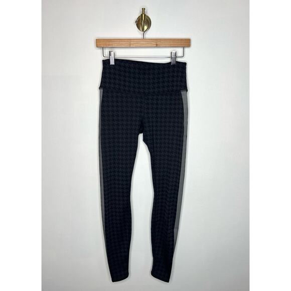 ALO Black Houndstooth Pattern Legging - Picture 1 of 7